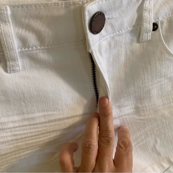O’Neil white miller denim beach shorts - Picture 3 of 9